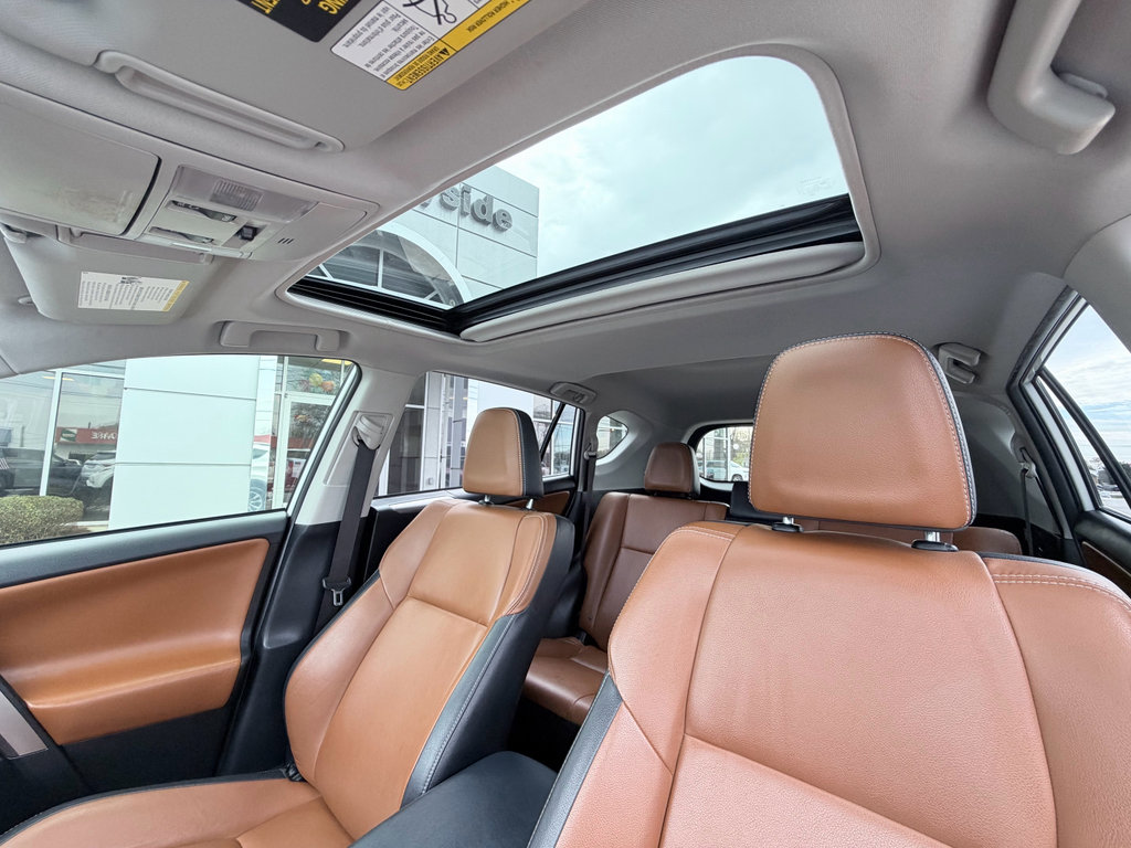 Used 2018 Toyota RAV4 Limited image 11