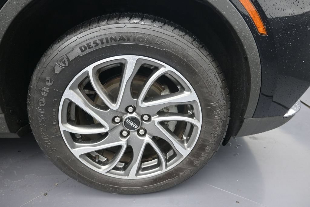 Used 2021 Lincoln Corsair AWD w/ Equipment Group 101A image 9