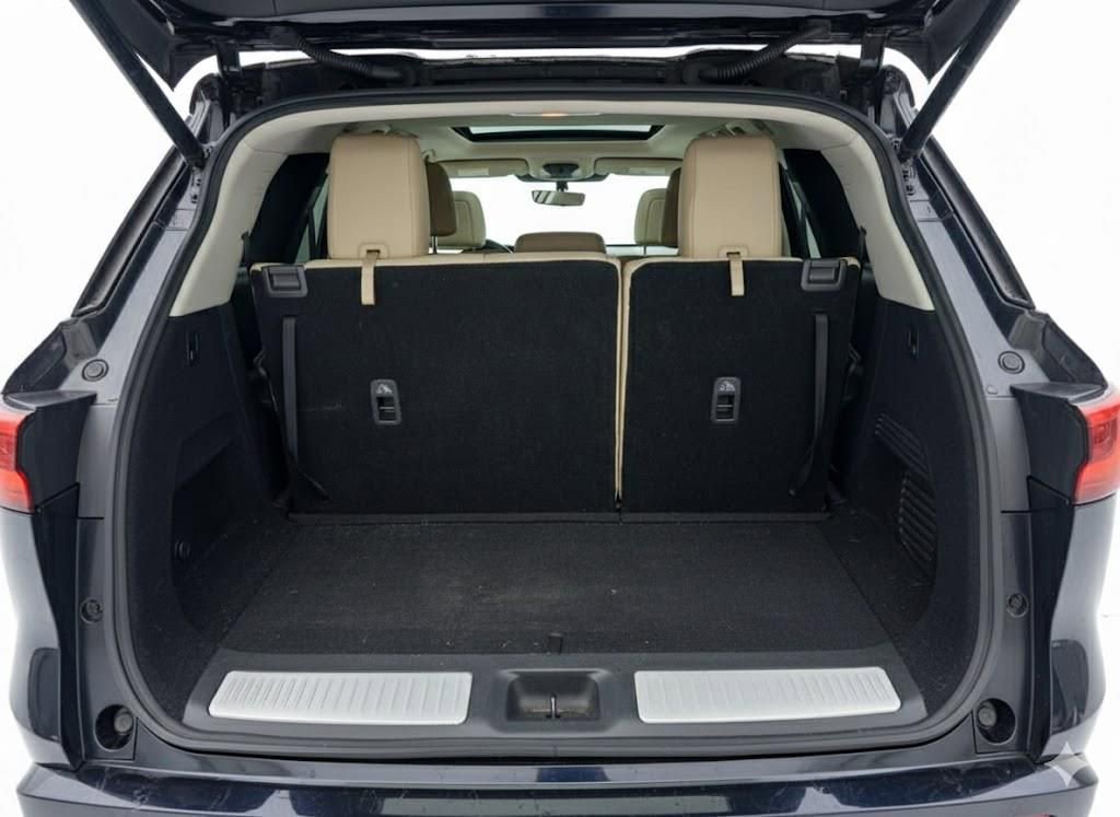 Used 2023 INFINITI QX60 Pure image 10