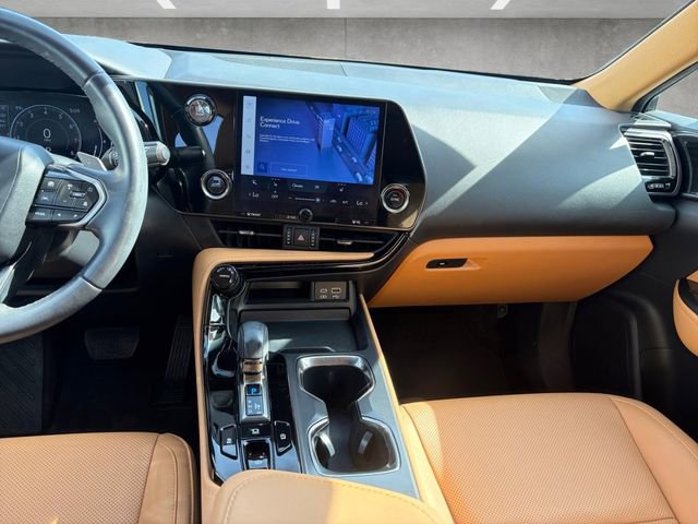 Used 2024 Lexus NX 250 FWD w/ Towing Package (2000 Lbs) image 3