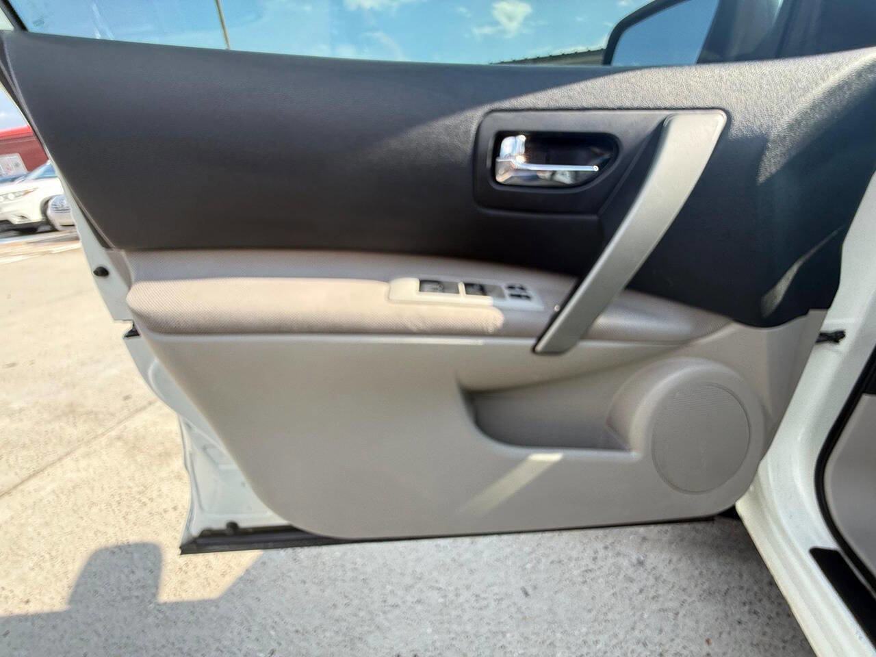 Used 2013 Nissan Rogue S image 28