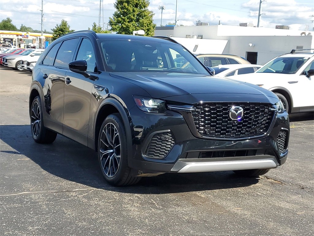 Used 2025 MAZDA CX-70 Plug-In Hybrid w/ Premium Plus image 4