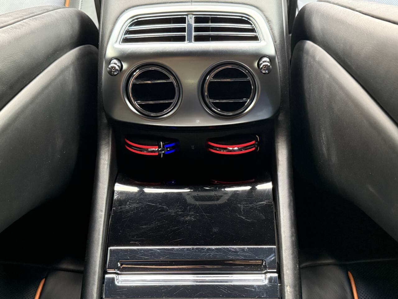 Used 2018 Rolls-Royce Dawn RWD image 47