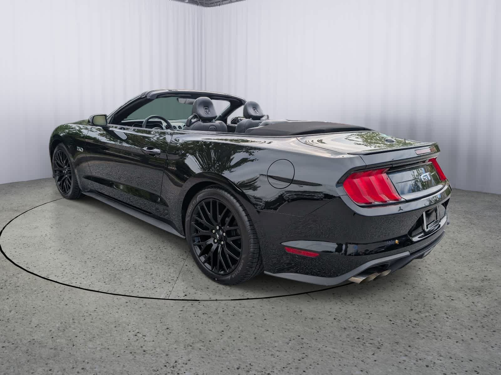 Used 2020 Ford Mustang GT Premium w/ GT Performance Package RWD image 5