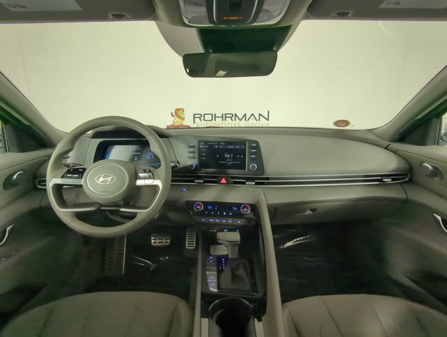 New 2026 Hyundai Elantra SEL Sport Premium FWD image 19