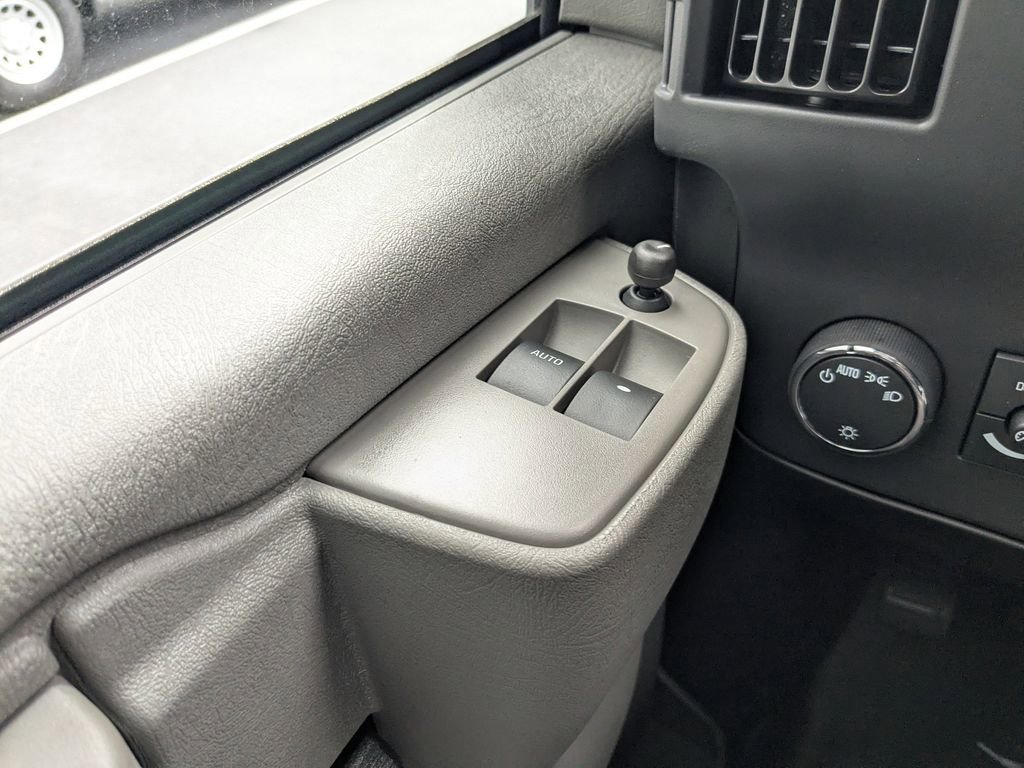 New 2025 Chevrolet Express 2500 w/ Driver Convenience Package image 21
