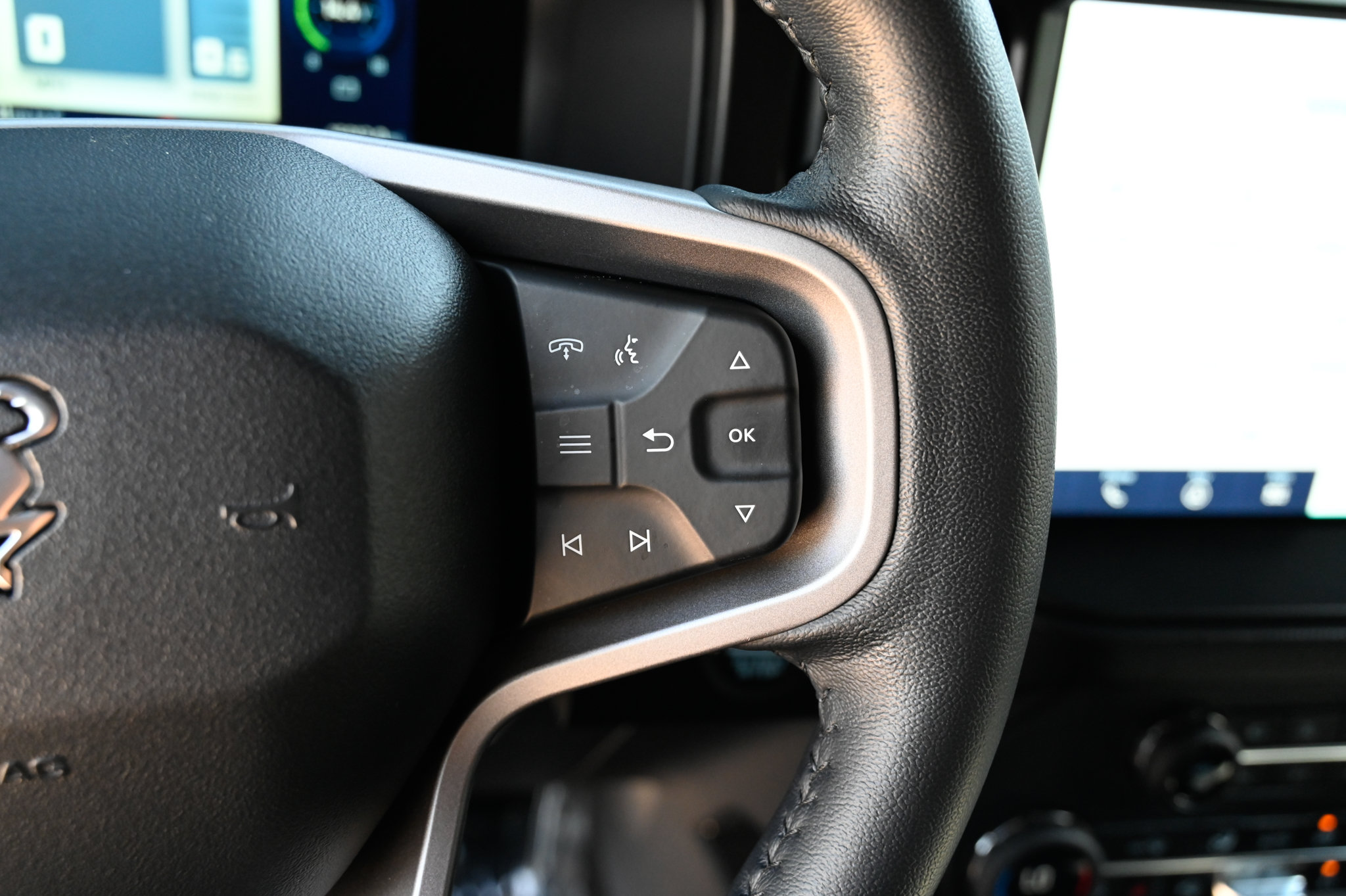 Used 2021 Ford Bronco First Edition AWD/4WD image 18