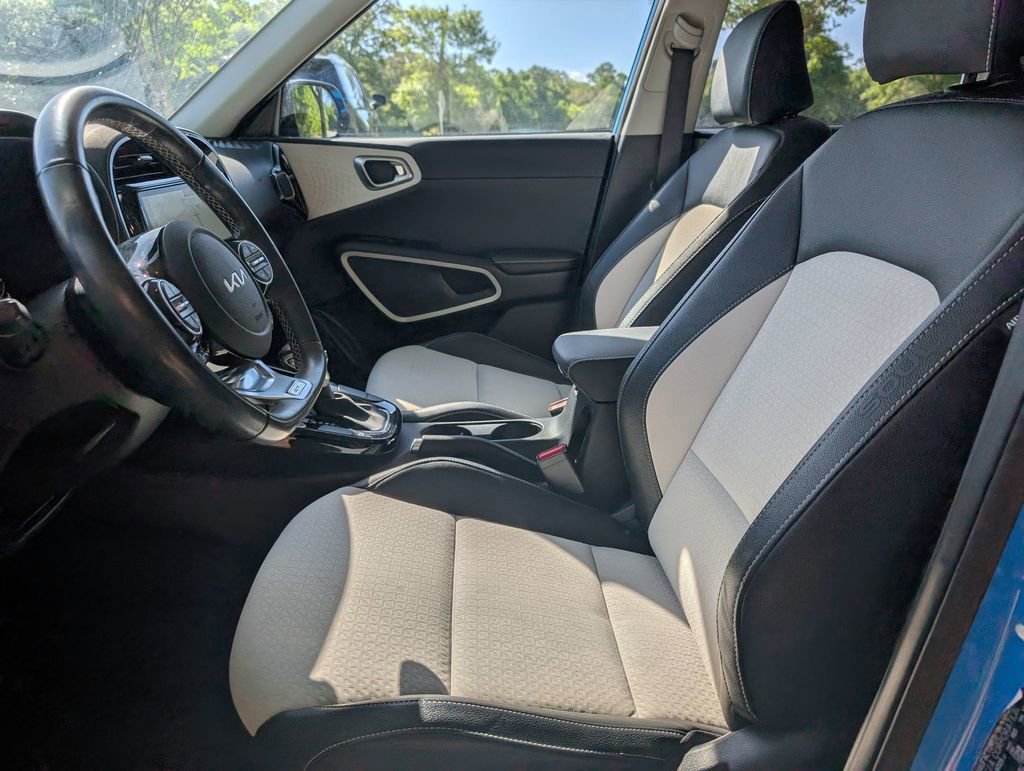Used 2024 Kia Soul GT-Line image 15