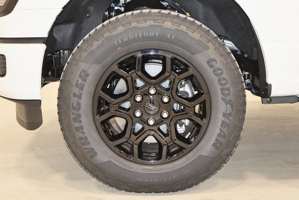 New 2025 Ford F150 XLT w/ Equipment Group 302A MID image 31