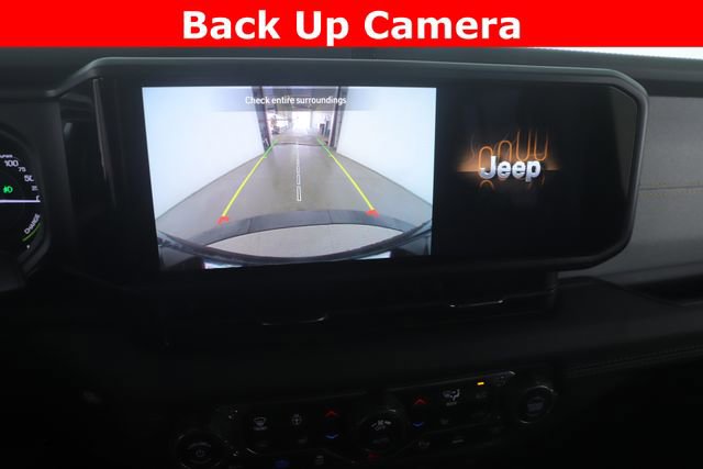 Used 2025 Jeep Wrangler Unlimited Sahara w/ Safety Group image 22