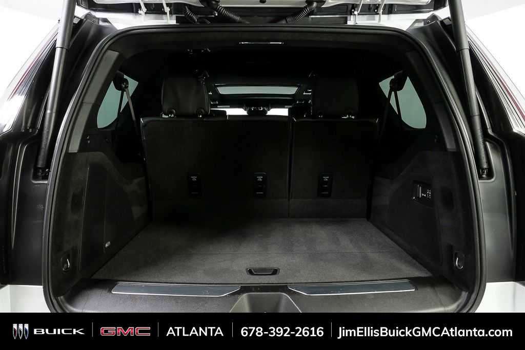 Used 2025 Cadillac Escalade ESV Sport Platinum image 36