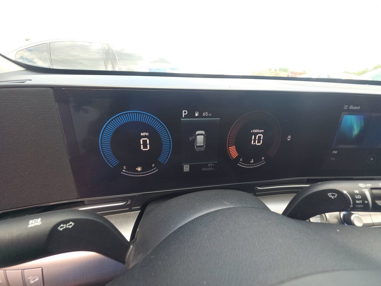 Used 2025 Hyundai Kona SEL FWD image 3