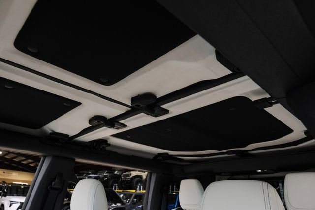 Used 2025 Ford Bronco Heritage Edition image 16