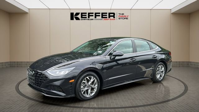 Used 2023 Hyundai Sonata SEL w/ Cargo Package FWD image 1
