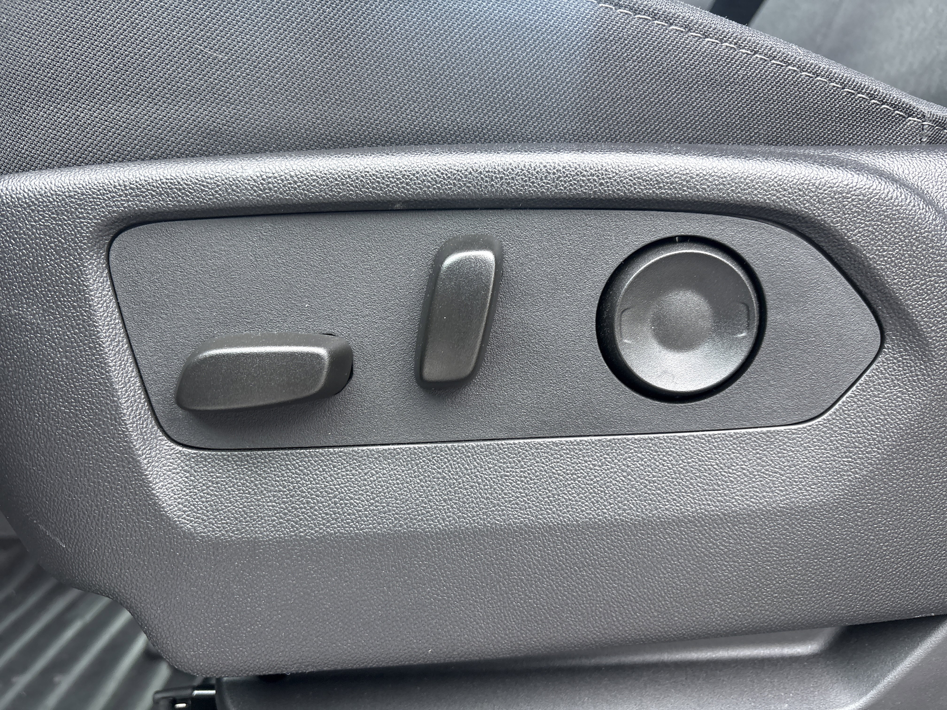 New 2025 Chevrolet Silverado 1500 Custom w/ LPO, Dark Essentials Package image 13