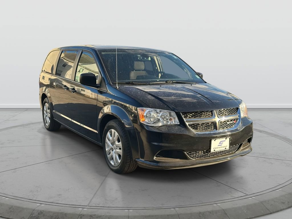 Used 2019 Dodge Grand Caravan SE w/ UConnect Hands-Free Group