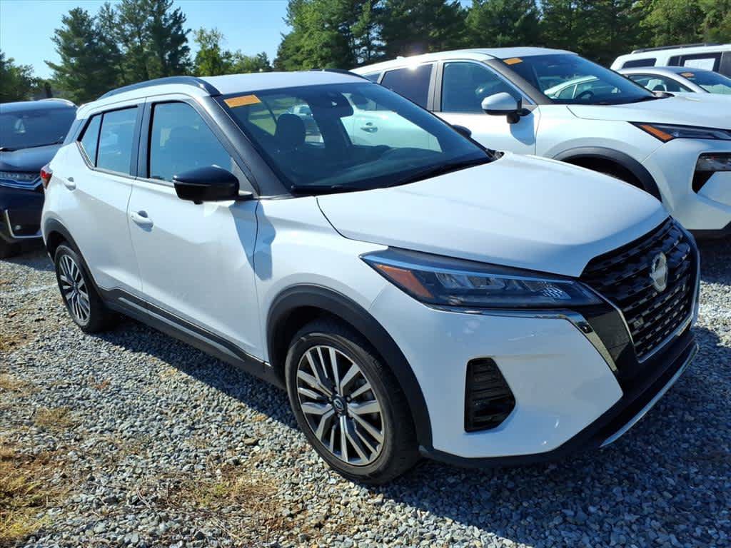 Used 2024 Nissan Kicks SR FWD image 14