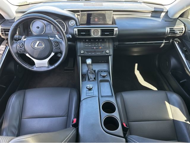 Used 2016 Lexus IS 200t image 18