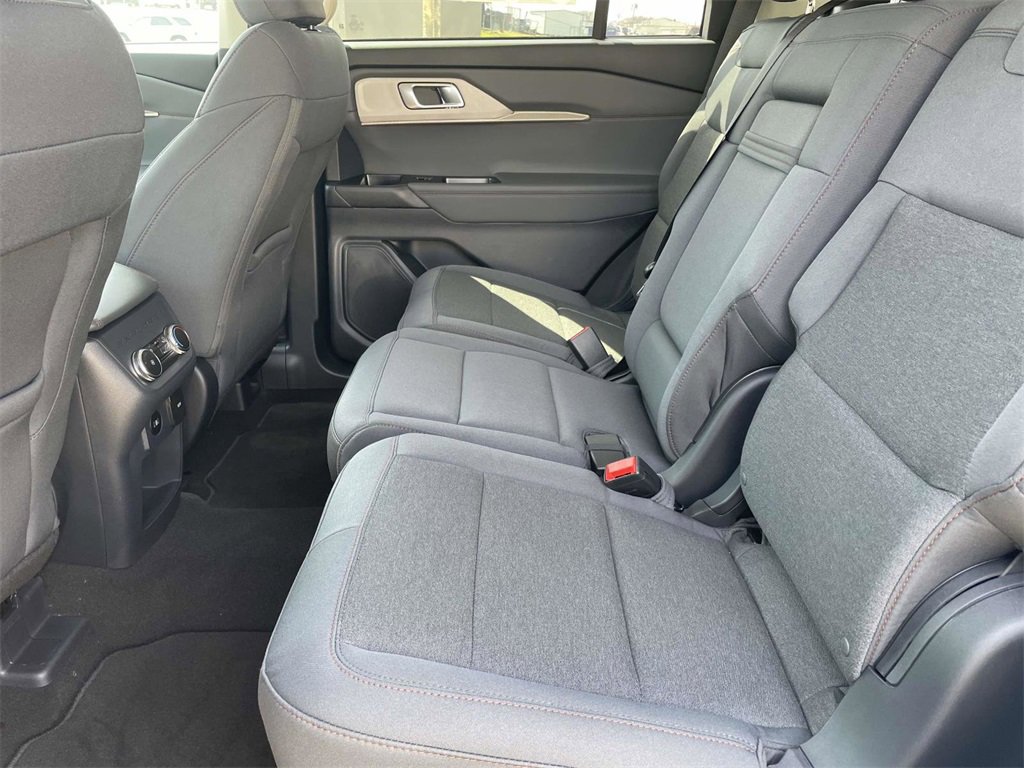 New 2025 Ford Explorer Active image 11