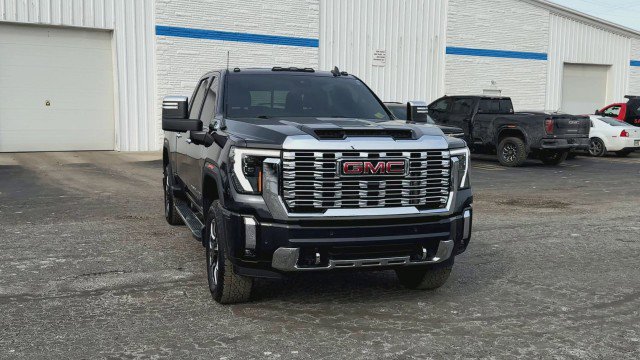 Certified 2024 GMC Sierra 2500 Denali w/ Technology Package image 3