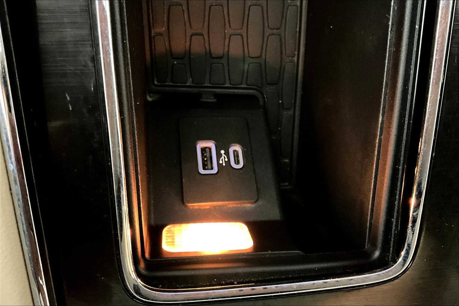 Used 2022 Lincoln Aviator Reserve w/ Elements Package Plus image 31