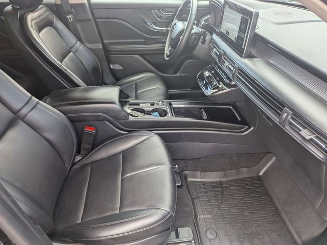 Certified 2023 Lincoln Corsair AWD w/ Equipment Group 101A image 32