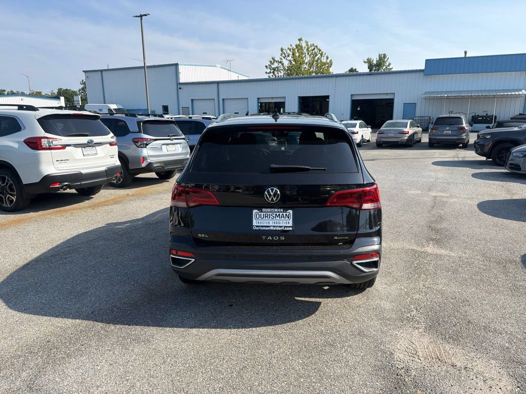 Used 2023 Volkswagen Taos SEL AWD/4WD image 4