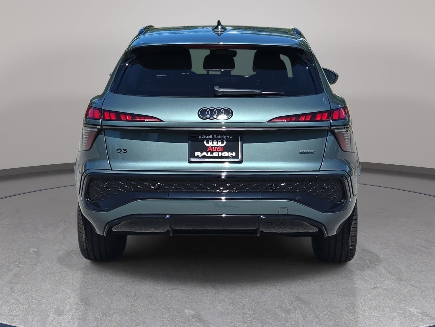 New 2026 Audi Q3 quattro 2.0T AWD/4WD image 7