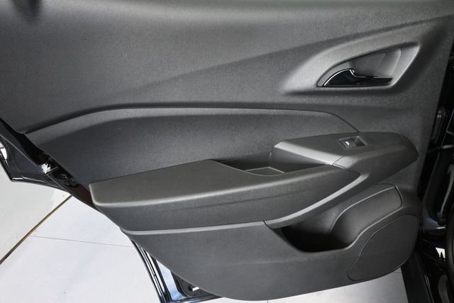 New 2026 Chevrolet Trax RS w/ Sunroof Package FWD image 23