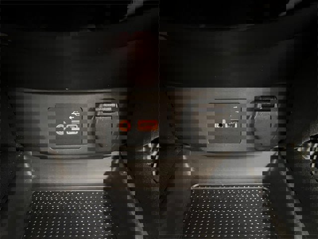 Used 2020 Nissan Rogue SV image 24