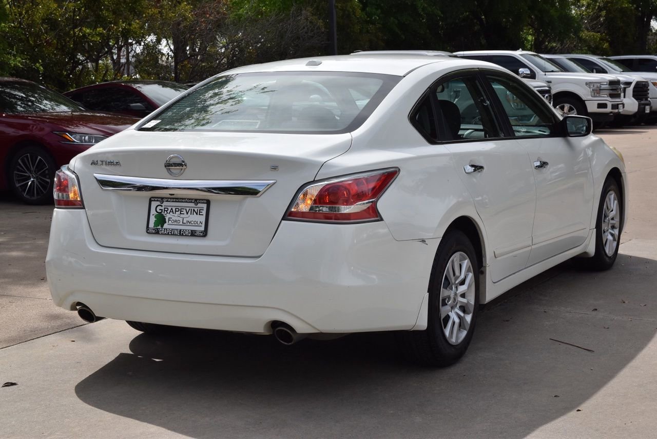 Used 2015 Nissan Altima 2.5 S w/ Power Driver Seat Package FWD image 8