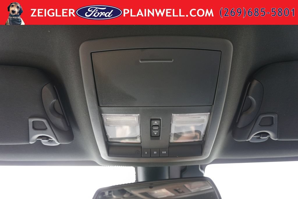 Used 2023 Dodge Challenger R/T Scat Pack w/ Plus Package RWD image 32