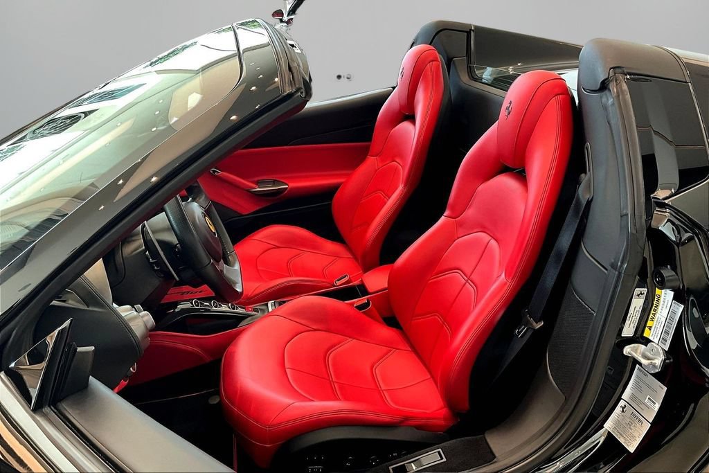 Used 2017 Ferrari 488 Spider RWD image 18