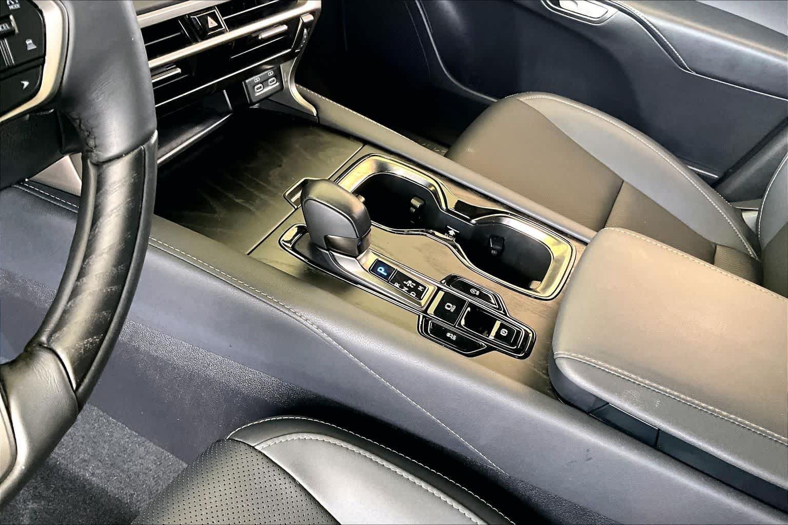 Used 2024 Lexus RX 350 Premium w/ Accessory Package (Z1) FWD image 14