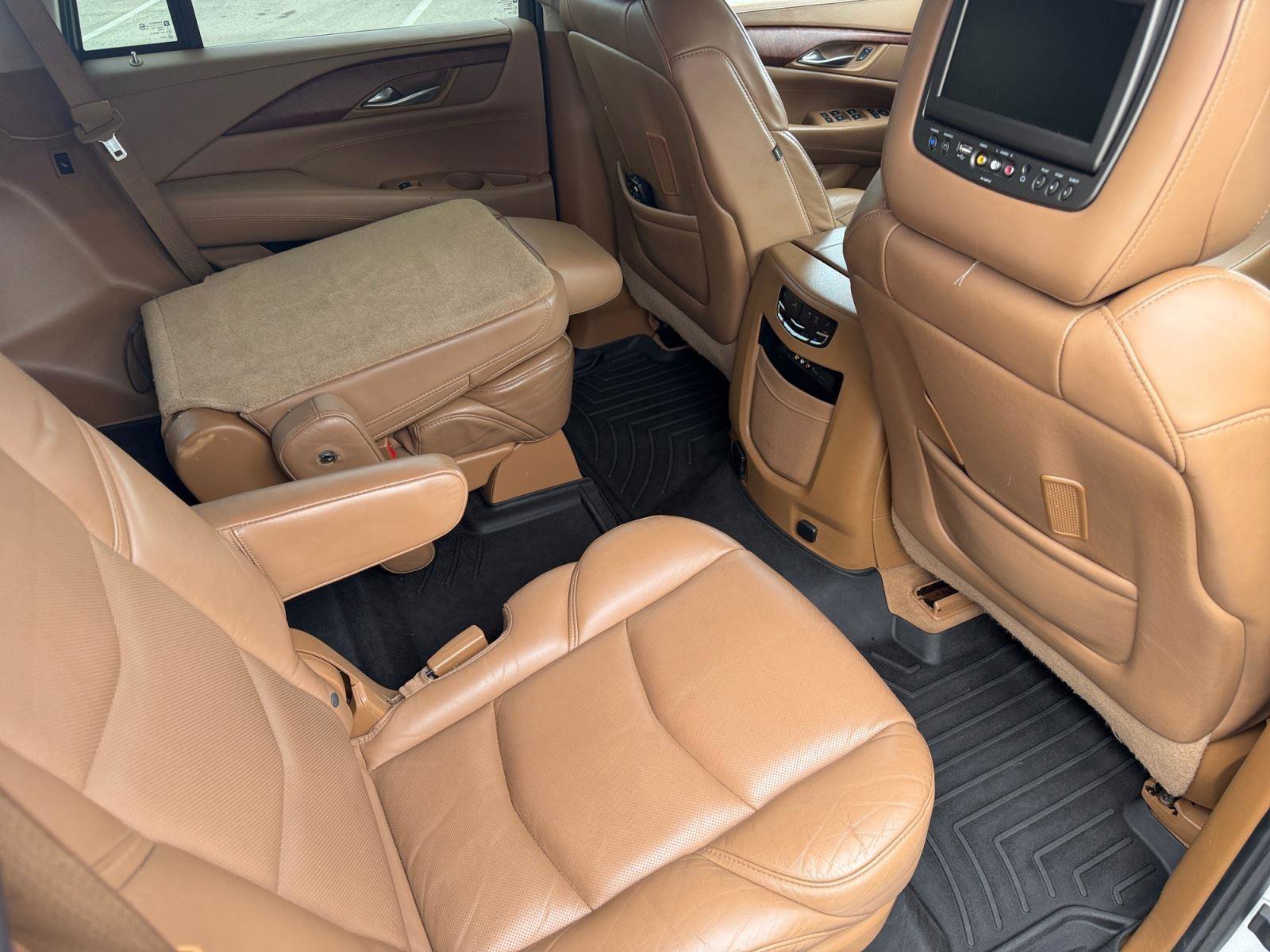 Used 2016 Cadillac Escalade Platinum AWD/4WD image 47