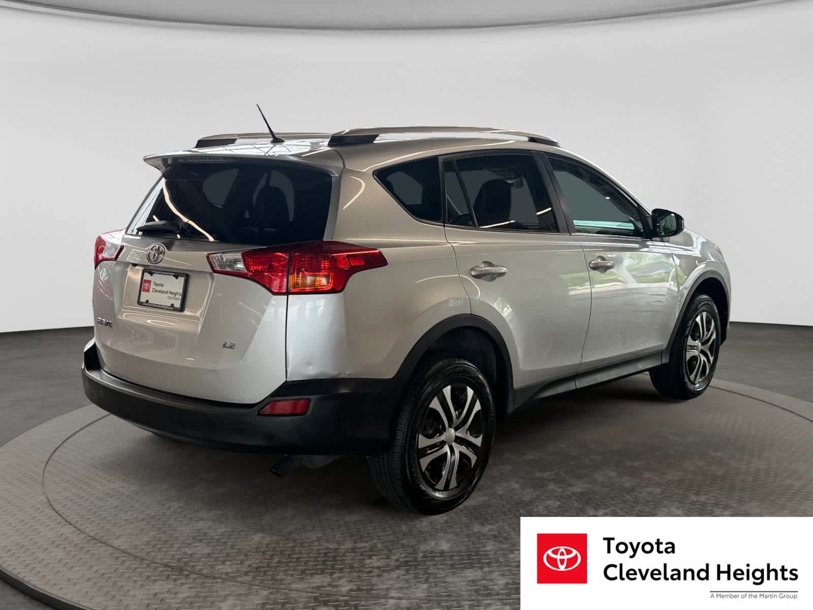 Used 2014 Toyota RAV4 LE FWD image 5