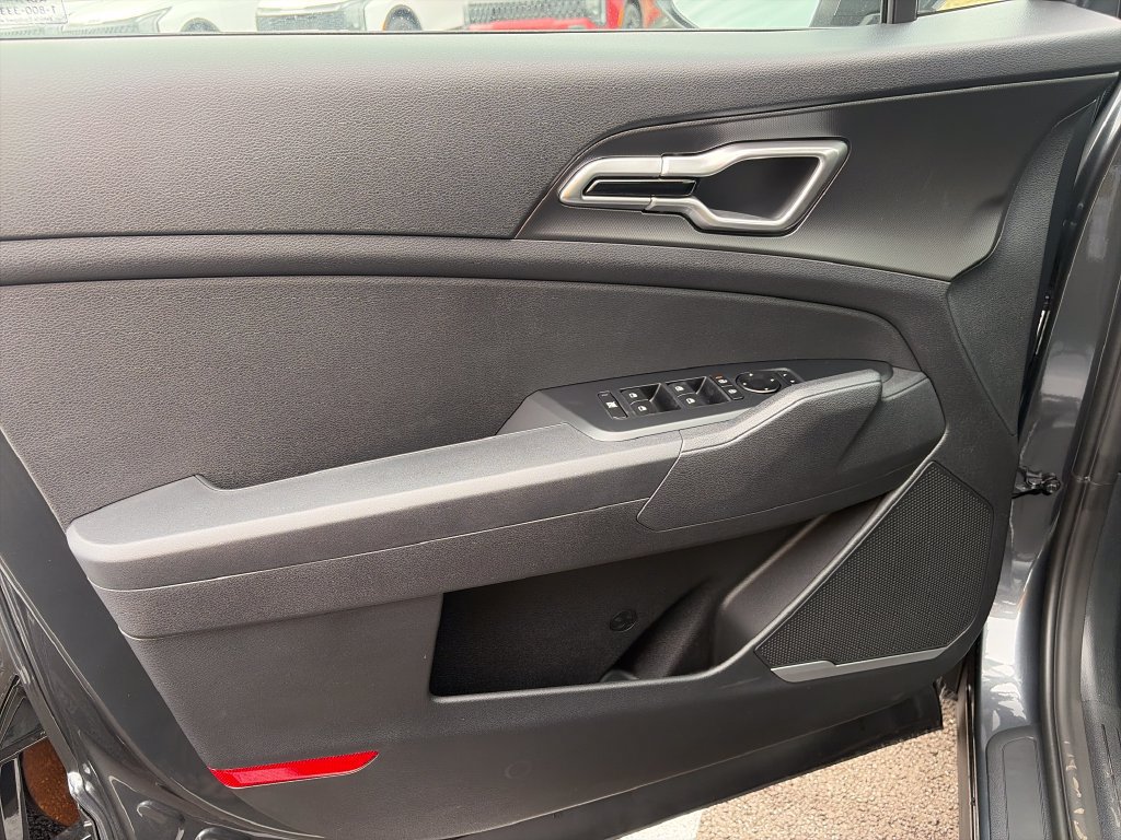 New 2026 Kia Sportage LX AWD/4WD image 13