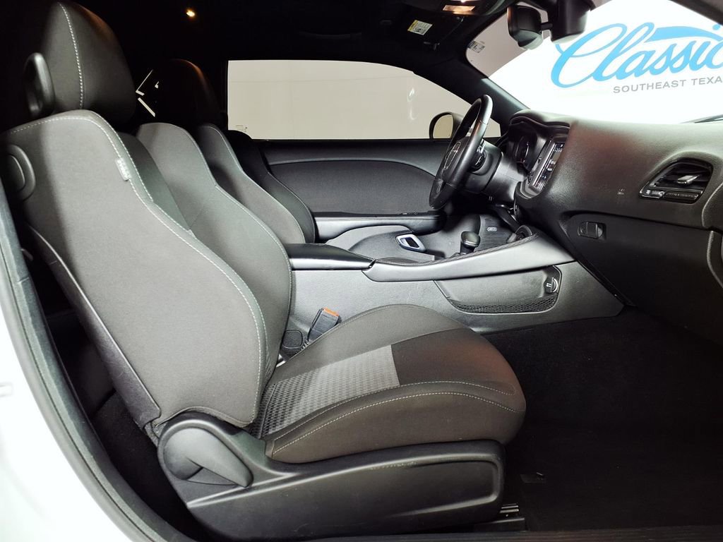 Used 2022 Dodge Challenger GT image 12