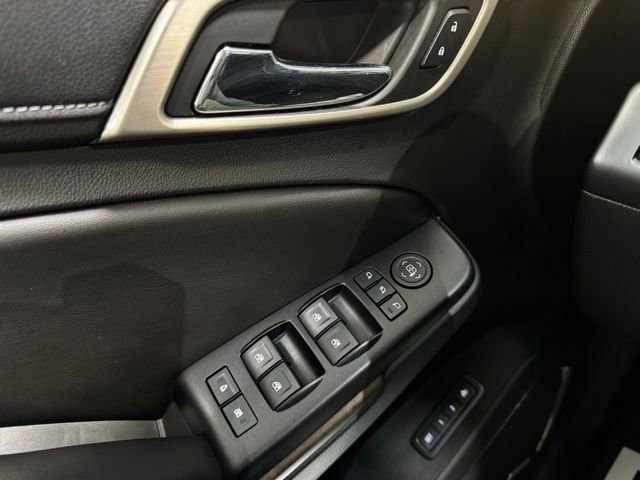 Used 2018 GMC Yukon Denali w/ Denali Ultimate Package image 24