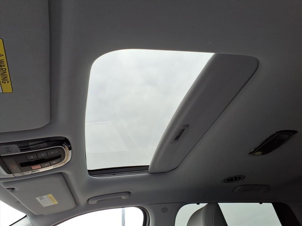 Used 2024 Hyundai Palisade SEL w/ Premium Package image 12