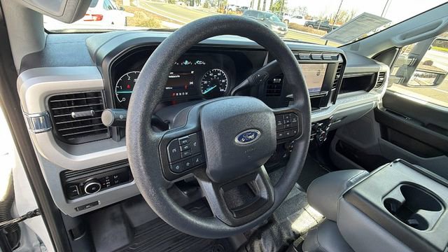 Used 2023 Ford F250 XL image 31
