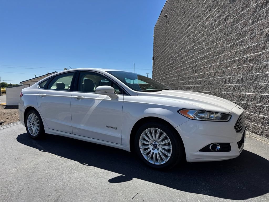 Used 2016 Ford Fusion SE w/ Equipment Group 502A FWD video 1