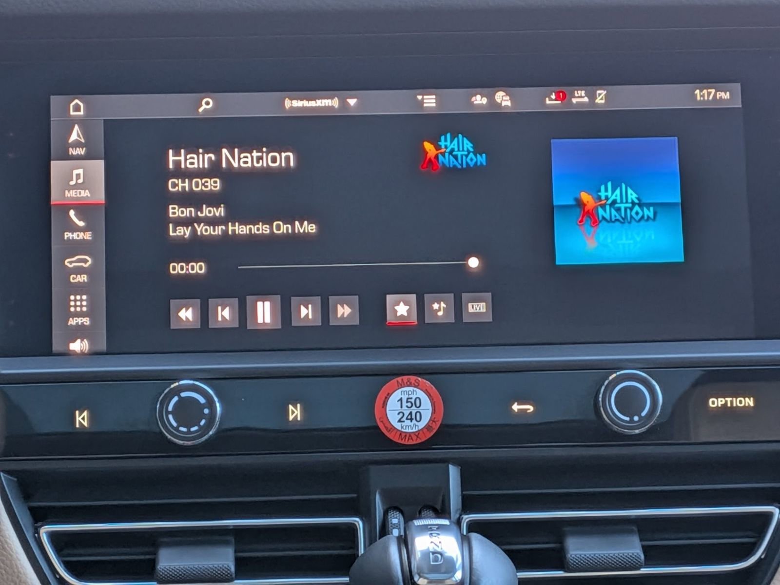 Certified 2025 Porsche Macan image 17