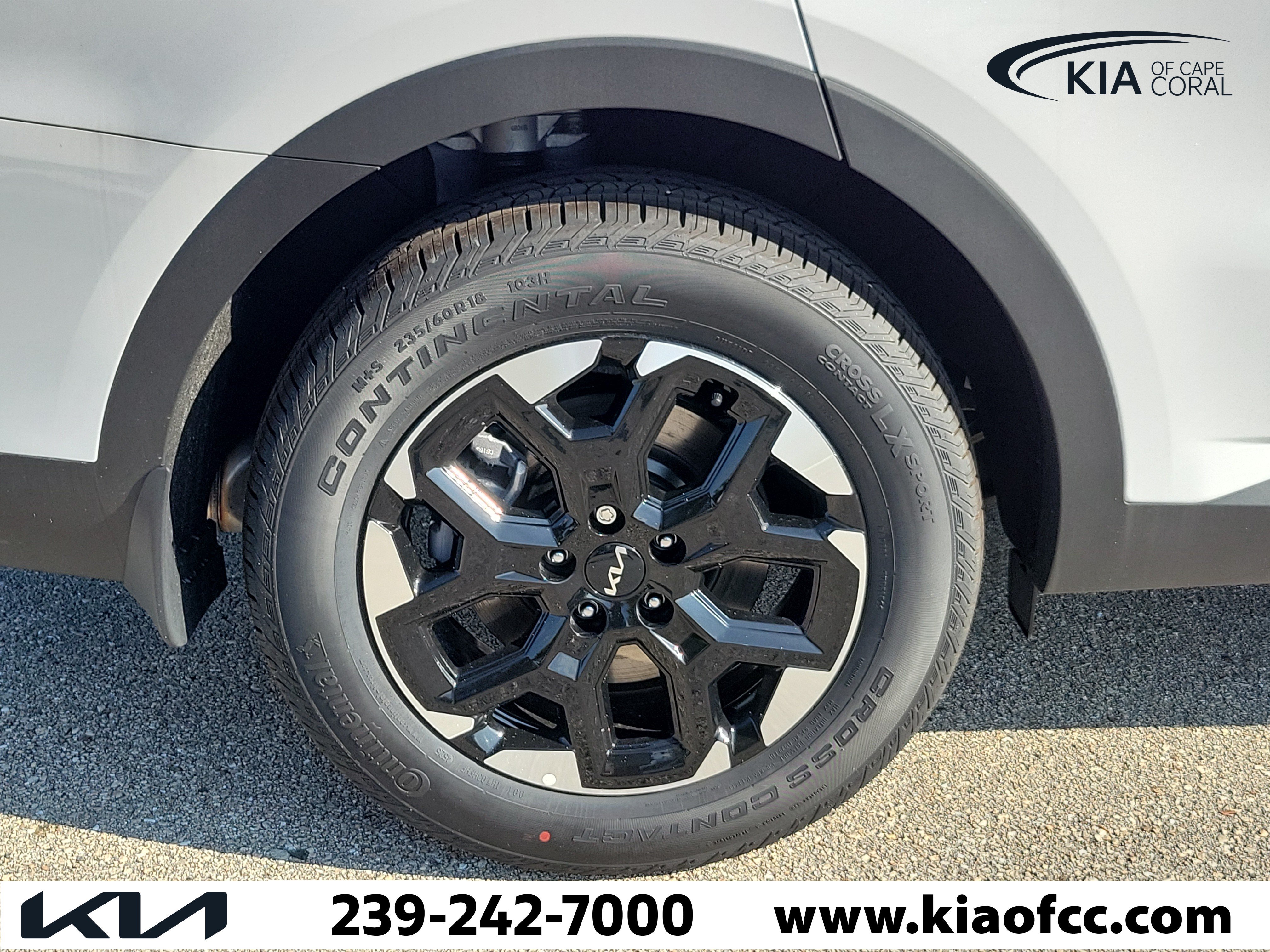 New 2026 Kia Sorento S w/ S Panoramic Sunroof Package FWD image 9