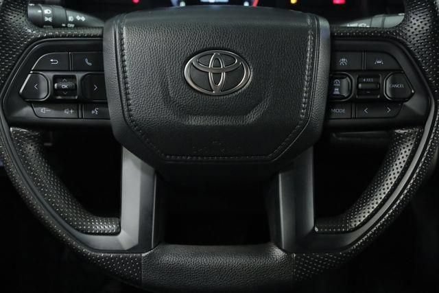 Used 2025 Toyota Tacoma SR5 AWD/4WD image 14