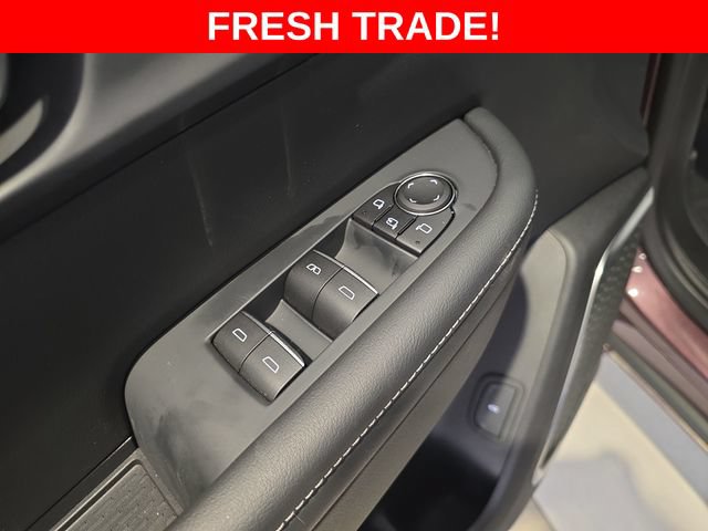 Used 2025 Buick Enclave Avenir w/ Super Cruise Package AWD/4WD image 11