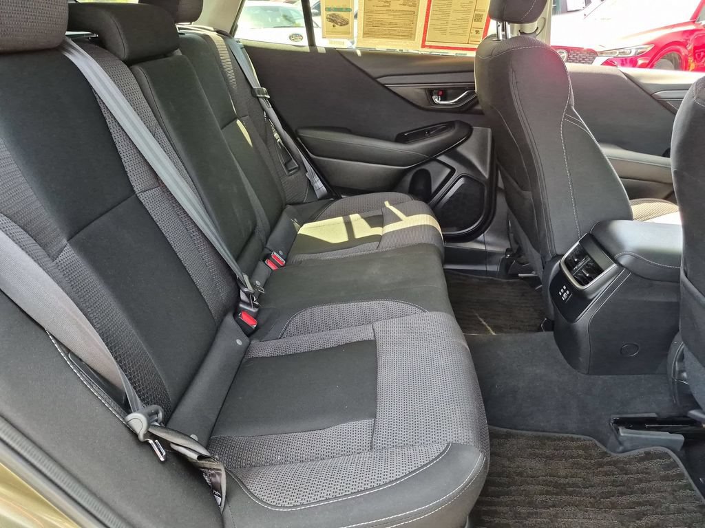 Used 2025 Subaru Outback Premium AWD/4WD image 30