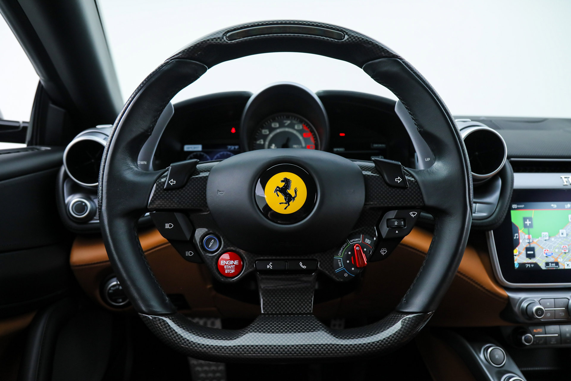 Certified 2018 Ferrari GTC4Lusso image 6