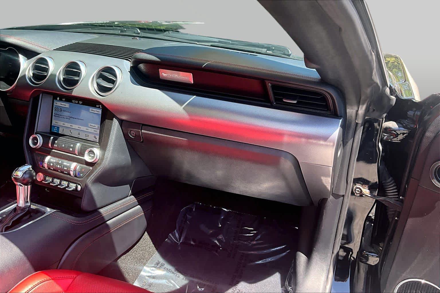 Used 2019 Ford Mustang Premium w/ Equipment Group 201A RWD image 18