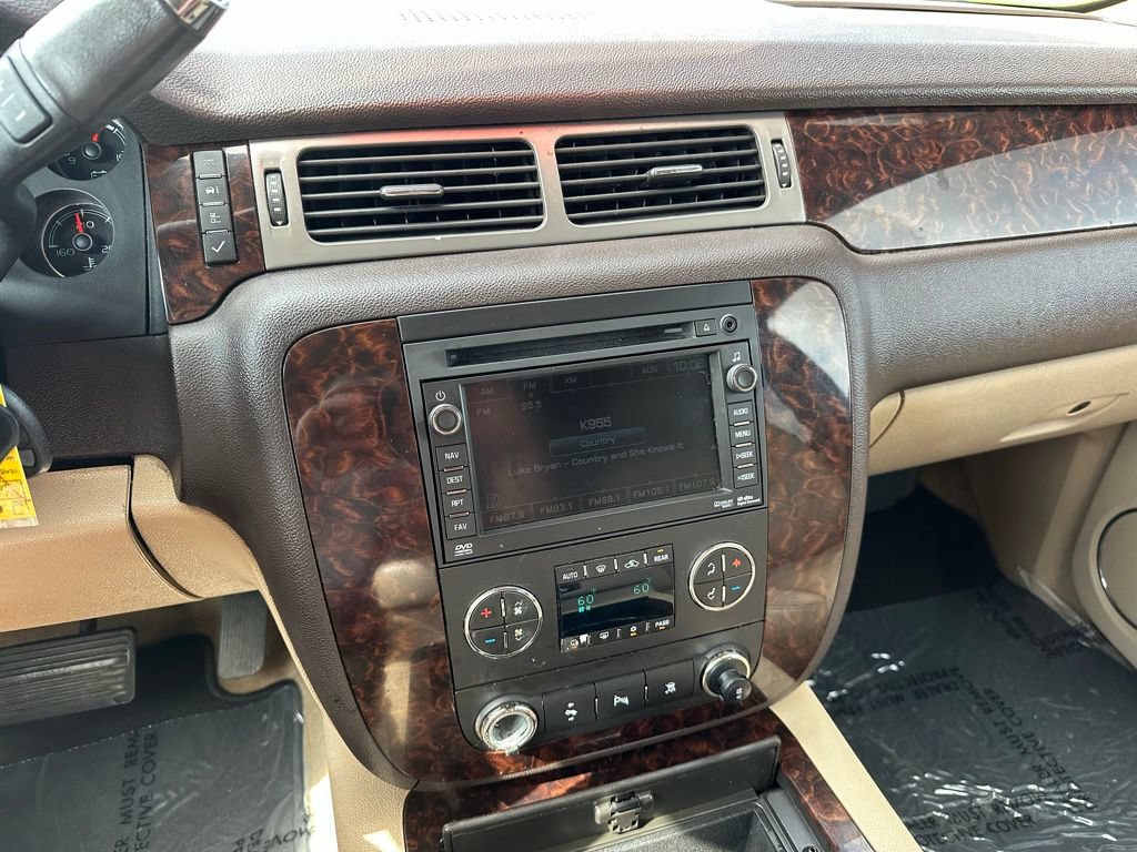 Used 2011 GMC Yukon XL Denali RWD image 26
